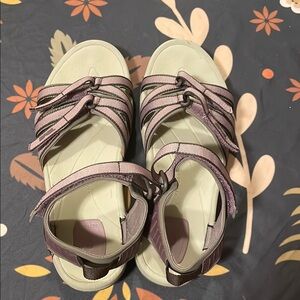 Size 10W Teva Tirra Strappy Water Sandals in Soft Purple